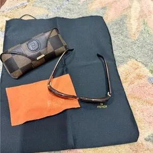 Fendi Chocolate Brown Sunglasses with Orange Cloth & Case Fendi | Accessories | Fendi Chocolate Brown Sunglasses With  main image 3